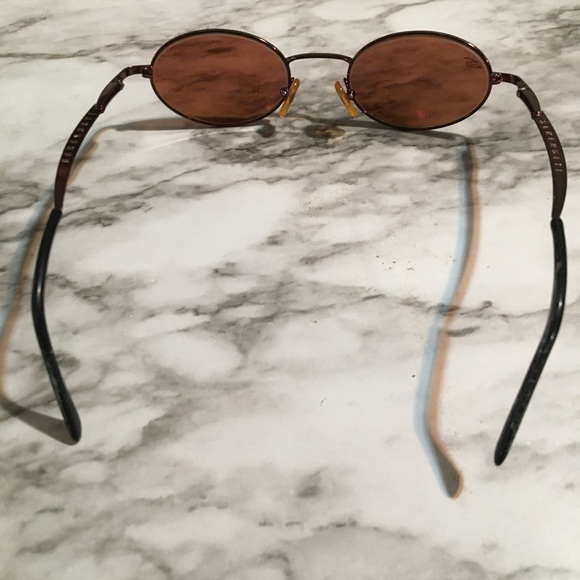 Serengeti Sunglasses with Black and Brown Frame - Picture 4 of 13